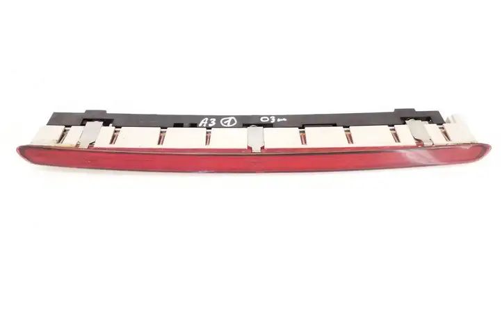 Audi A3/S3 8L (2000 - 2003) 8P0945097 Дополнительный стоп фонарь — фото 1