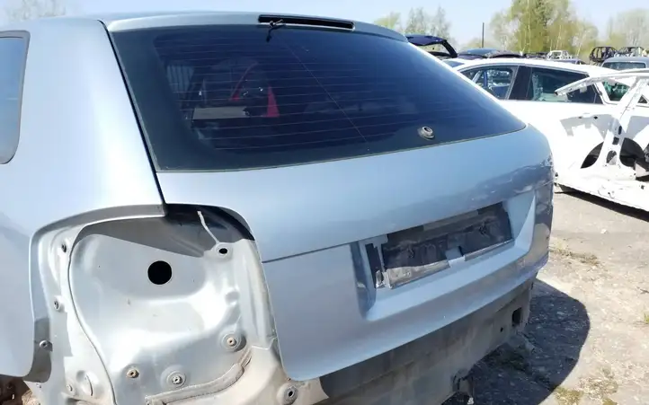 Audi A3/S3 8L (2000 - 2003) Крышка багажника — фото 15