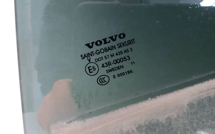 Volvo V60 (2010 - 2013) 43R00053 Стекло задней двери — фото 3