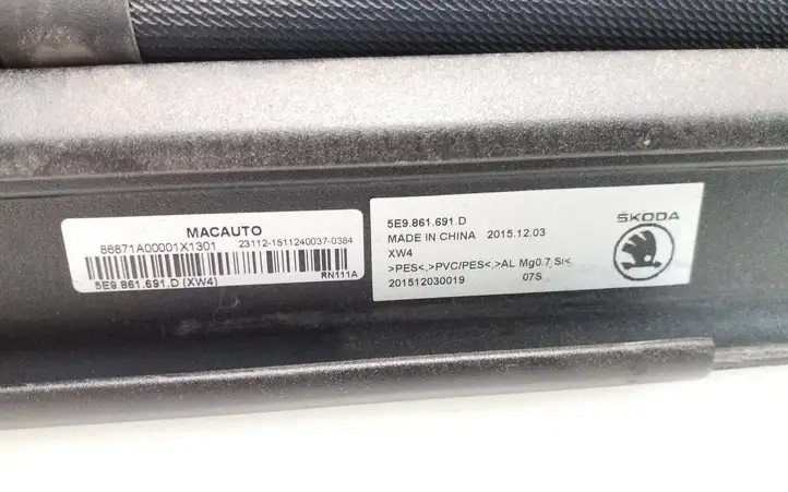 Skoda Octavia Mk3 (5E) (2013 - 2019) 5E9861691D Шторка багажника (сетка) — фото 6