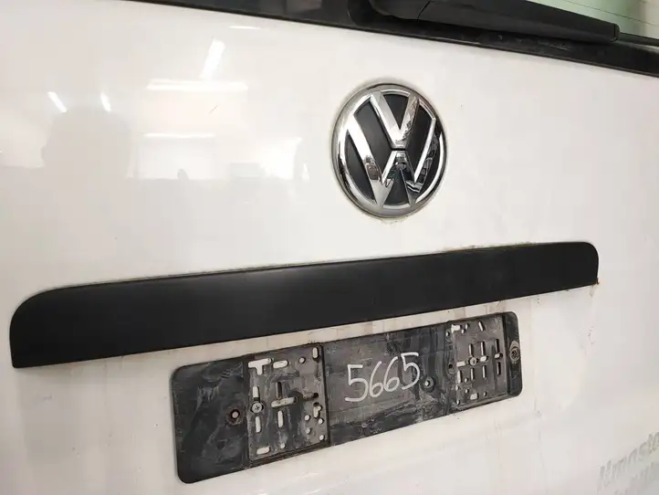 Volkswagen Transporter - Caravelle T5 (2009 - 2015) 7E0827025F Крышка багажника — фото 5