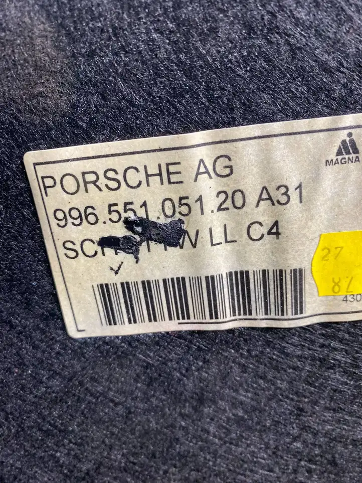 Porsche 911 996 (1997 - 2005) 99655105120 Прочая отделка багажника — фото 4