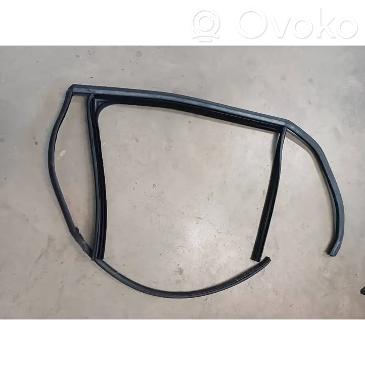 Volkswagen Golf VII (2013 - 2019) 5G6839431J5AP Рамка дверного стекла задней двери — фото 1