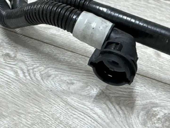 Tesla Model Y (2019 - 2024) 153011800C Трубки охлаждения батареи гибридного / электромобиля — фото 5