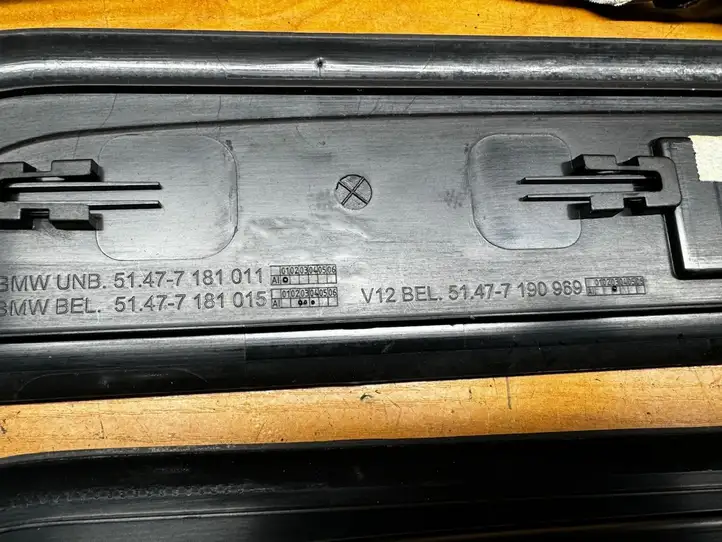 BMW 7 F01 (2008 - 2016) 51477181011 Внутренняя отделка переднего порога — фото 7