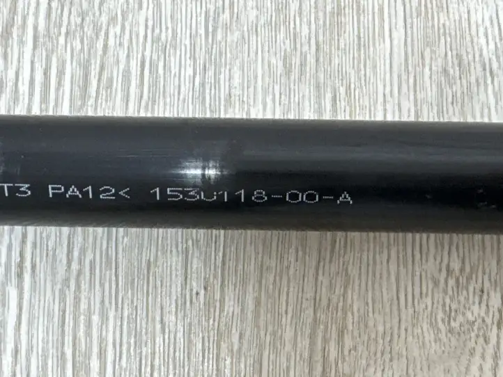 Tesla Model Y (2019 - 2024) 153011800A Трубки охлаждения батареи гибридного / электромобиля — фото 7