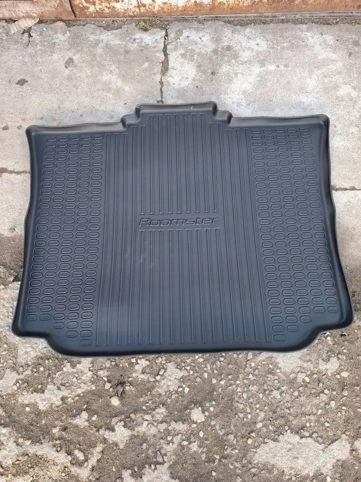 Skoda Roomster (5J) (2010 - 2015) DCE770001 Резиновый коврик багажника — фото 1