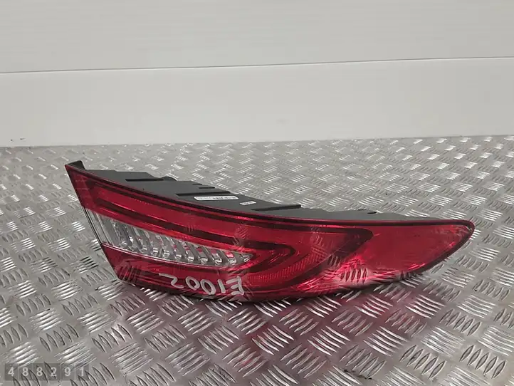 Jaguar XF X250 (2007 - 2015) cx2313405ad Задний фонарь в кузове — фото 1
