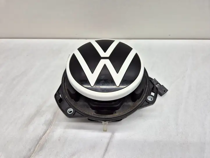 Volkswagen ID.3 (2019 - ) 10A827469L Ручка багажника с камерой — фото 1