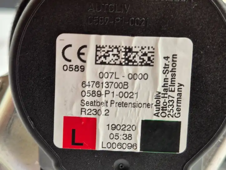 Volkswagen ID.3 (2019 - ) 10B857705C Передний ремень безопасности — фото 9