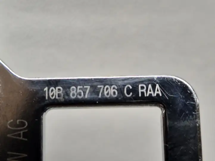 Volkswagen ID.3 (2019 - ) 10B857706C Передний ремень безопасности — фото 8