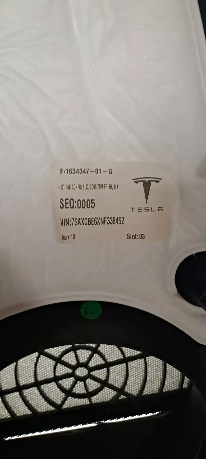 Tesla Model X (2021 - ) 1634347 Обшивка передней двери — фото 3