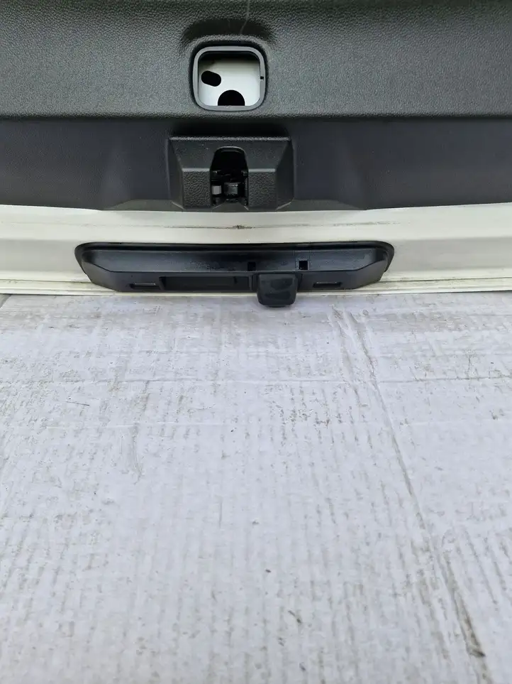 Buick Encore II (2019 - ) Крышка багажника — фото 5