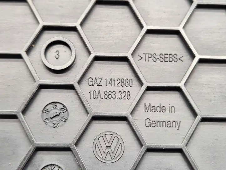 Volkswagen ID.3 (2019 - ) 10A863328 Коврик ящика — фото 7