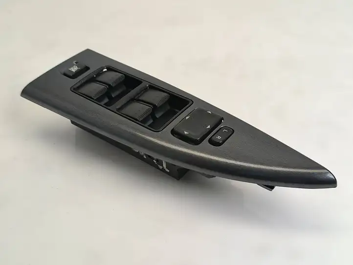 Mazda 6 (2005 - 2007) GP9A684L6 Накладка кнопки стеклоподъемника — фото 1