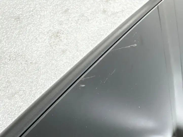 Tesla Model Y (2019 - 2024) 151625500E Наружная накладка стойки B — фото 5