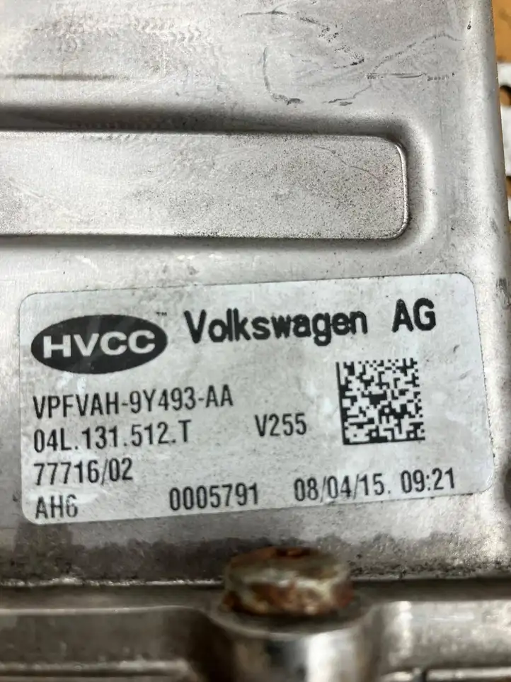 Volkswagen Multivan T6 (2015 - 2021) 04L131512T Охладитель клапана EGR — фото 6