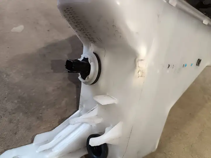 Kia EV6 (2021 - ) 98610GI000 Реле омывателя окон — фото 2