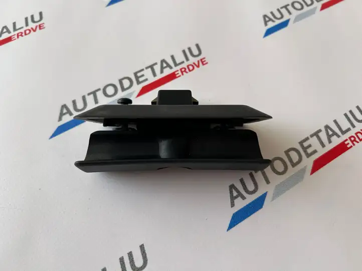 BMW 3 E90 E91 (2005 - 2012) 8163017 Ручка бардачка — фото 9