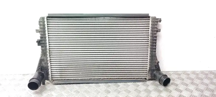 Volkswagen Caddy (2010 - 2015) 1K0145803BM Интеркулер — фото 1