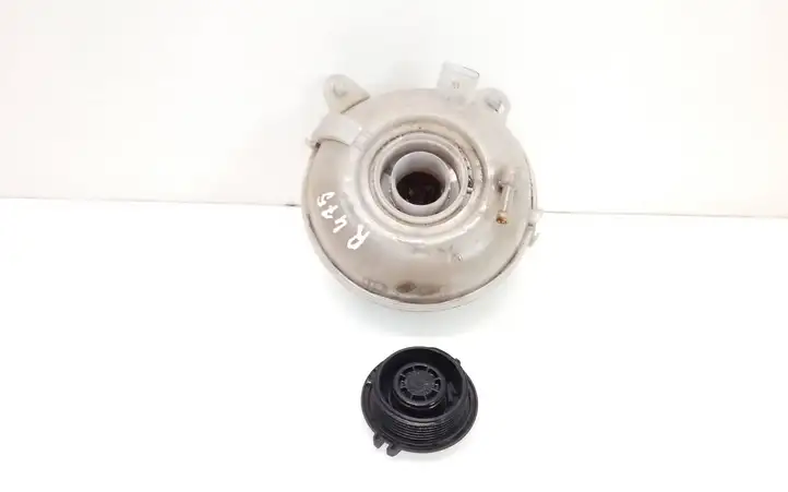 Skoda Octavia Mk3 (5E) (2013 - 2019) 5Q0121407A Расширительный бачок — фото 4