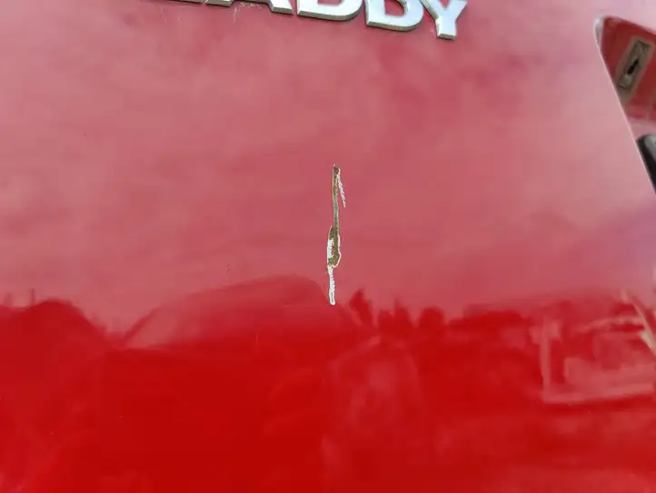 Volkswagen Caddy (2010 - 2015) Крышка багажника — фото 4