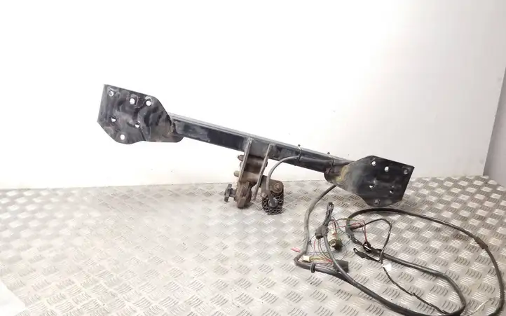 Subaru Outback (2009 - 2014) 384219 Комплект буксировочного крюка — фото 9