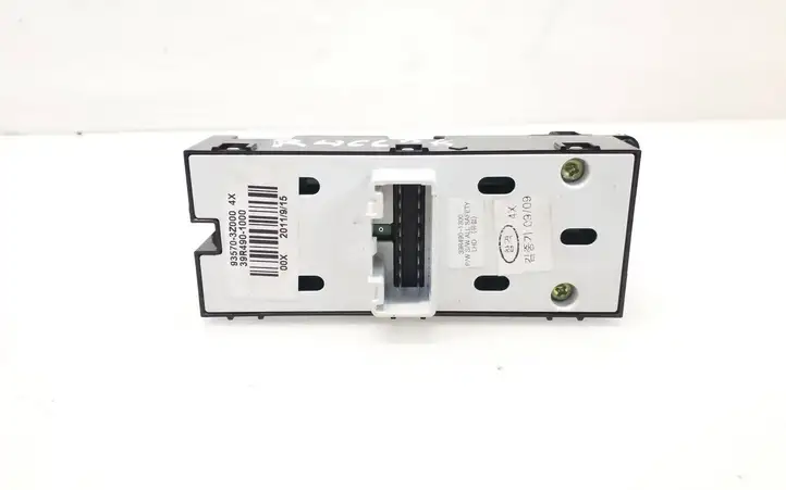 Hyundai i40 (2011 - ) 935703Z000 Блок кнопок стеклоподъемников — фото 5