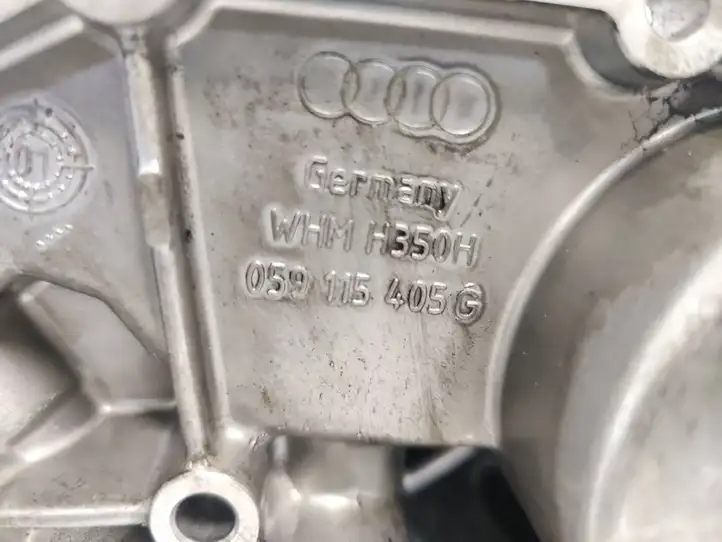 Audi A4 S4 B6 8E 8H (2000 - 2006) 059115405G Кронштейн масляного фильтра — фото 5