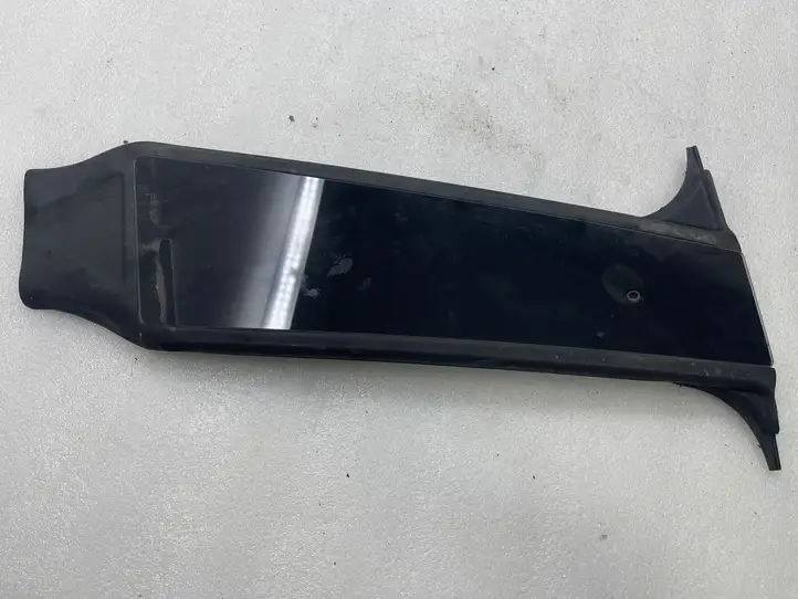 Tesla Model Y (2019 - 2024) 201210418 Наружная накладка стойки B — фото 1