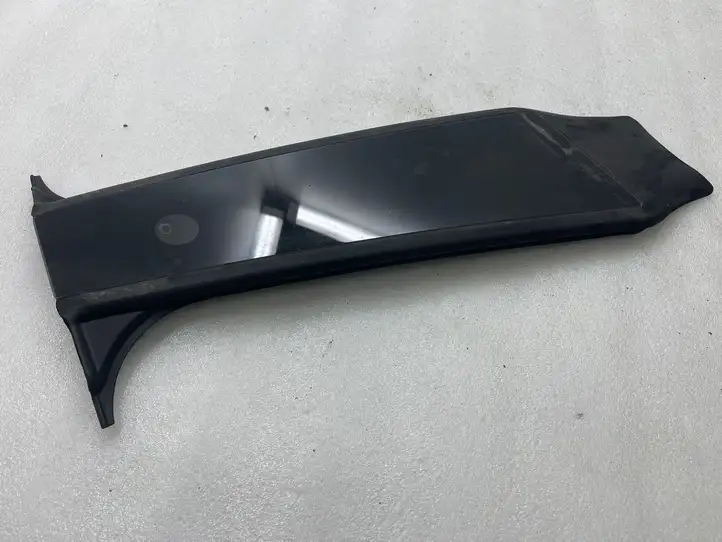 Tesla Model Y (2019 - 2024) 201210418 Наружная накладка стойки B — фото 2