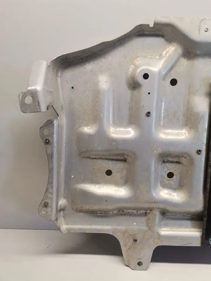 Land Rover Defender (2020 - ) L8B27E063AE Защита днища задней части — фото 4