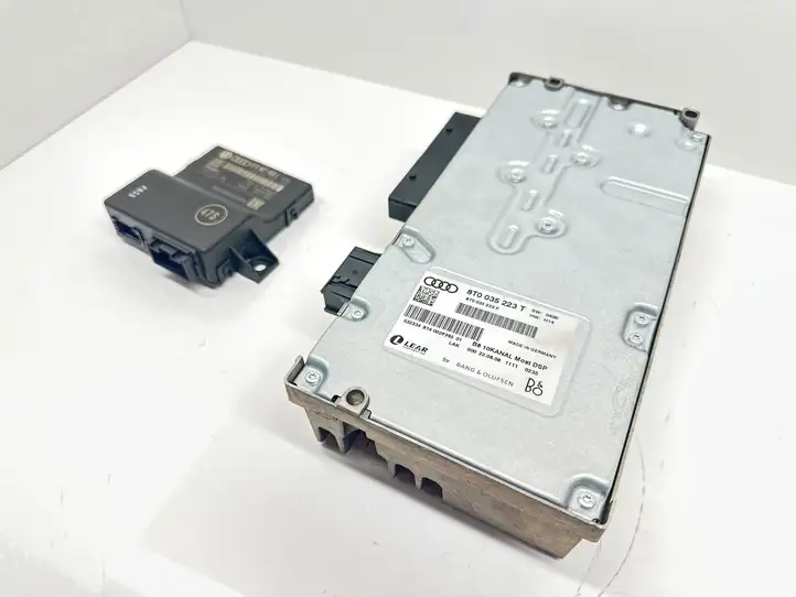 Audi A4 S4 B8 8K (2007 - 2011) 8T0035223T Усилитель звука — фото 2