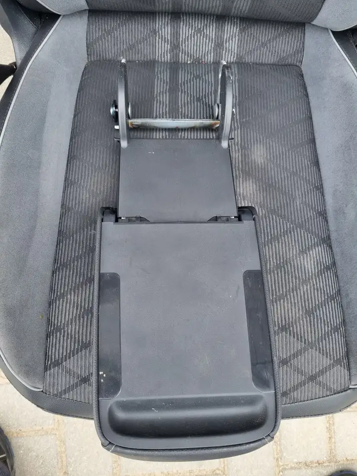 Volkswagen Tiguan Allspace (2017 - ) 80A881105G Комплект салона — фото 40