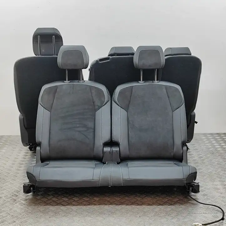 Peugeot 5008 II (2020 - ) 98453089ZD Комплект салона — фото 9