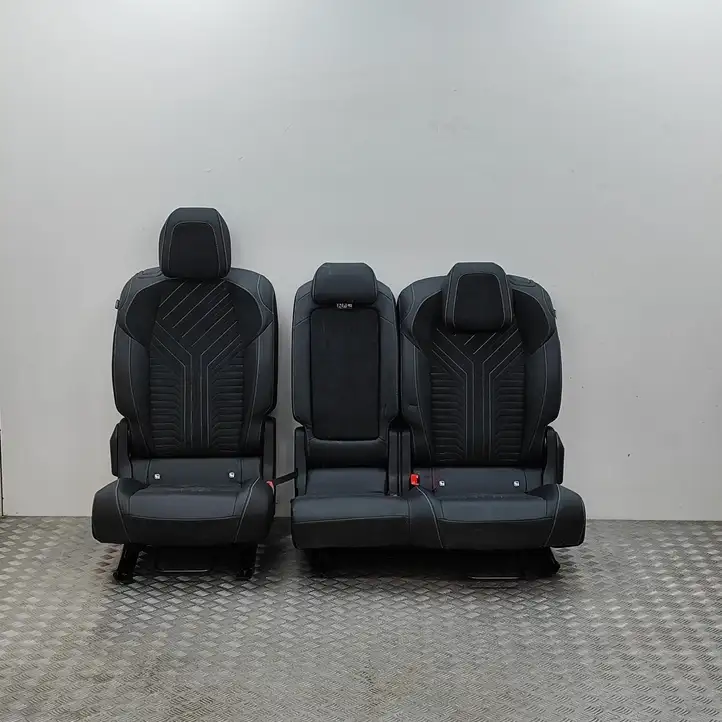 Peugeot 5008 II (2020 - ) 98453089ZD Комплект салона — фото 10