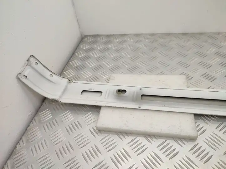 Mercedes-Benz Vito W447 (2014 - ) A4476000370 Отделка нижней направляющей раздвижной двери — фото 6