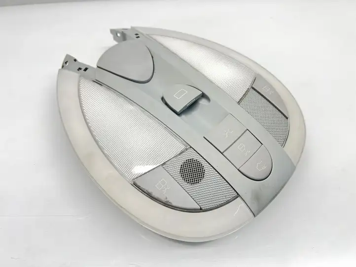 Mercedes-Benz E W211 (2002 - 2009) A2118205701 Передняя подсветка — фото 1