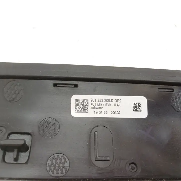 Porsche Taycan 9J1 (2019 - ) 9J1853210D Прочая отделка передней двери — фото 7