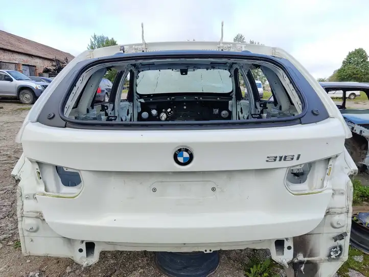 BMW 3 F30 F35 F31 (2012 - 2018) Крышка багажника — фото 1
