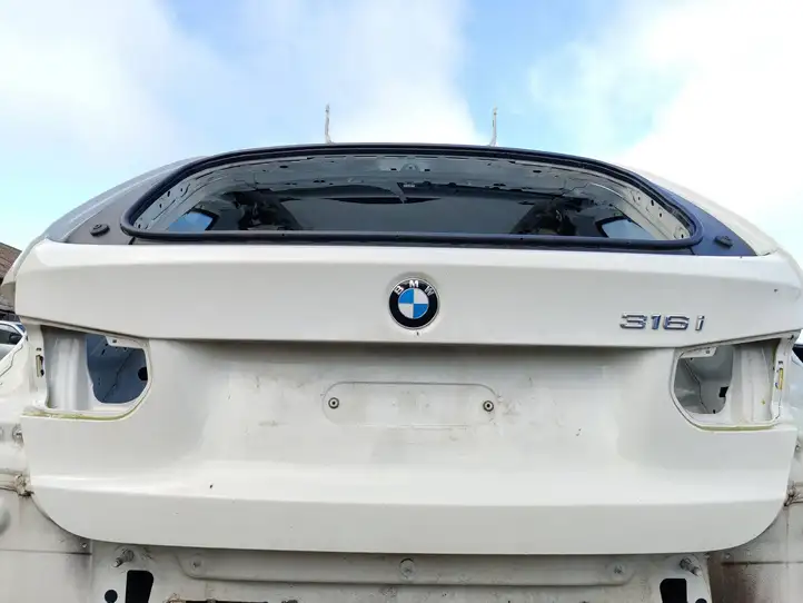 BMW 3 F30 F35 F31 (2012 - 2018) Крышка багажника — фото 4