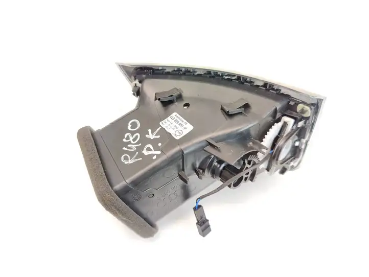 Audi Q7 4L (2005 - 2009) 4L0820901 Боковой воздушный дефлектор — фото 4
