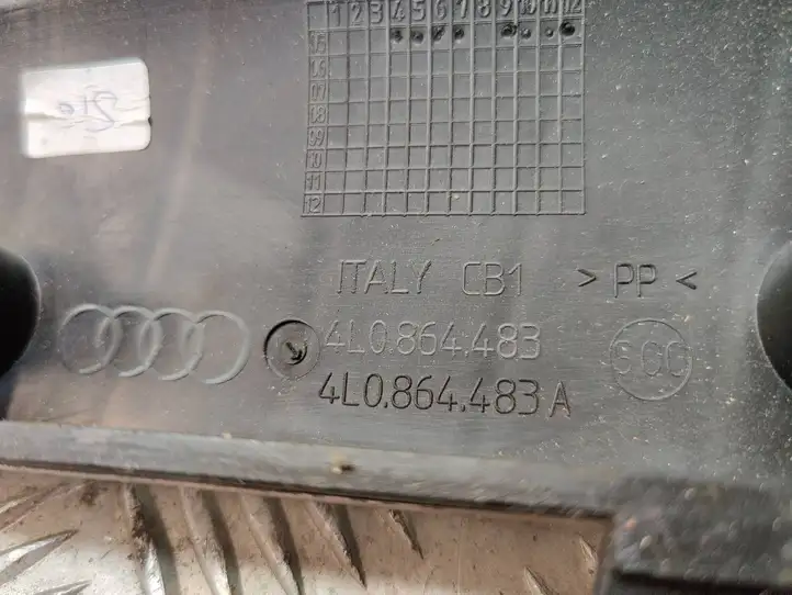 Audi Q7 4L (2005 - 2009) 4L0864483A Отделка порога багажника — фото 7
