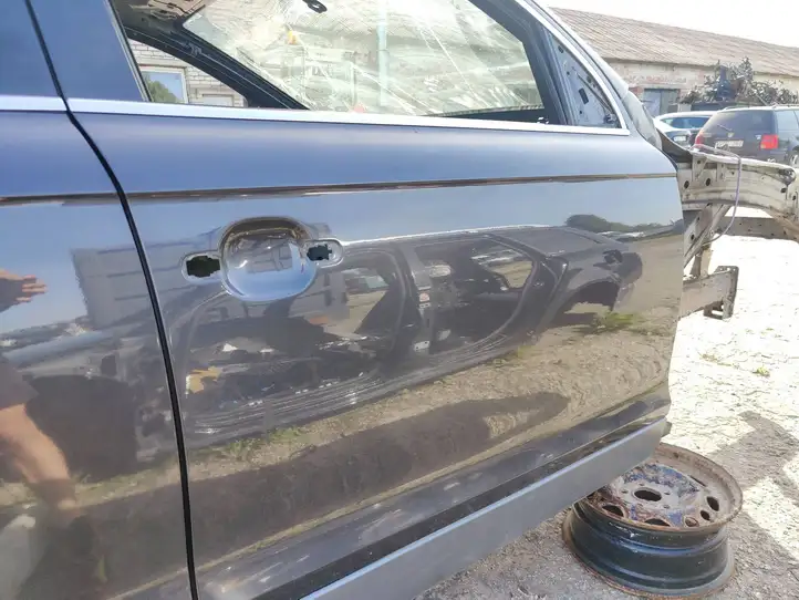 Audi Q7 4L (2005 - 2009) Дверь — фото 3