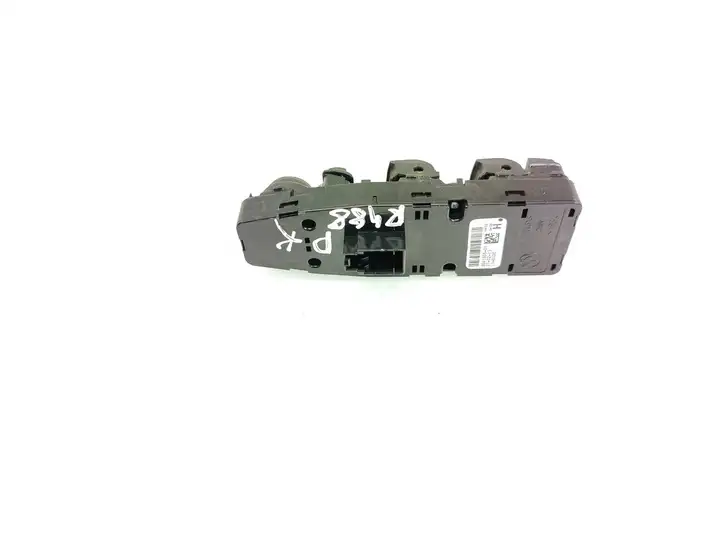 BMW 5 F10 F11 (2009 - 2016) 9241955 Блок кнопок стеклоподъемников — фото 4