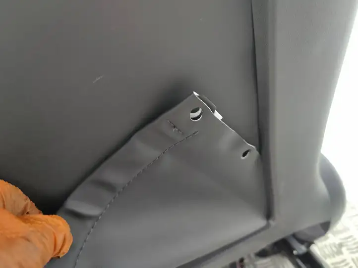 Tesla Model 3 (2017 - 2023) Переднее сиденье пассажира — фото 2