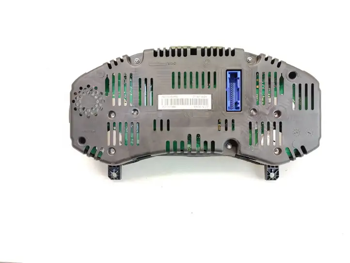 Skoda Octavia Mk2 (1Z) (2004 - 2013) 1Z0920843K Спидометр — фото 6
