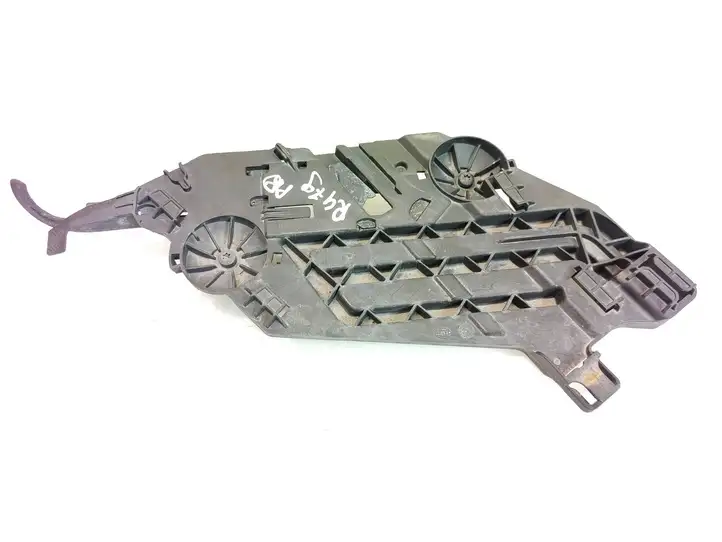 Skoda Octavia Mk2 (1Z) (2004 - 2013) 17035202 Кронштейн передней фары — фото 4