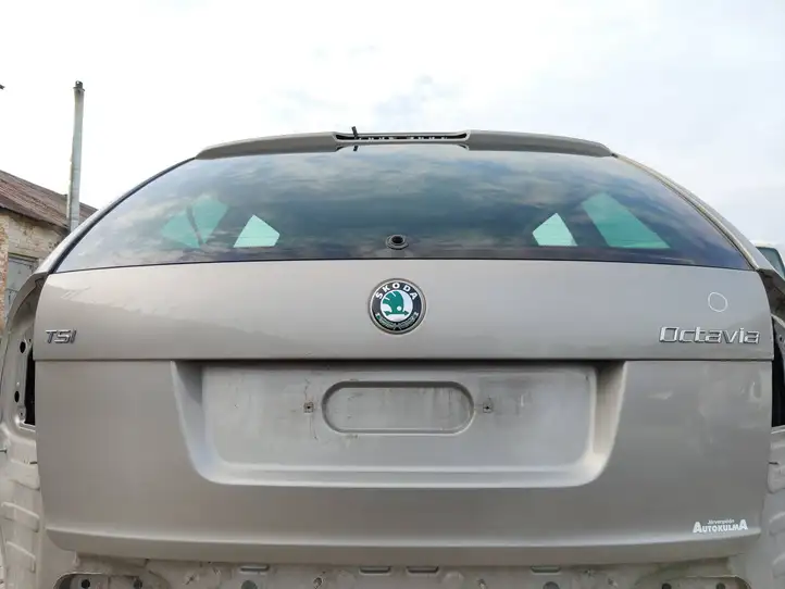 Skoda Octavia Mk2 (1Z) (2004 - 2013) Крышка багажника — фото 6