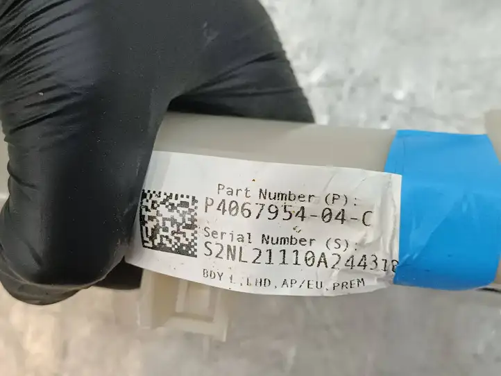 Tesla Model 3 (2017 - 2023) P406795404C Левый жгут проводов салона — фото 7